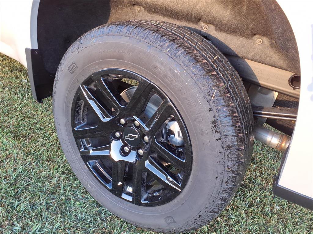 New 2026 Chevrolet Silverado 1500 RST w/ Dark Appearance Package image 4