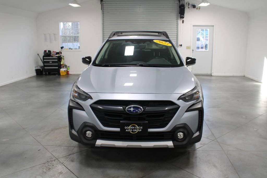 Used 2023 Subaru Outback Limited image 3