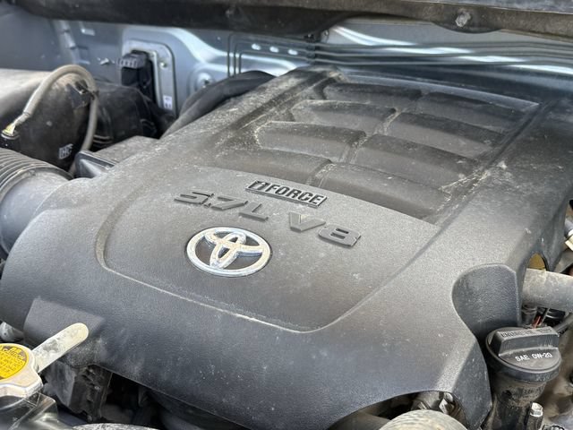 Used 2013 Toyota Tundra 2WD CrewMax w/ SR5 Pkg image 33