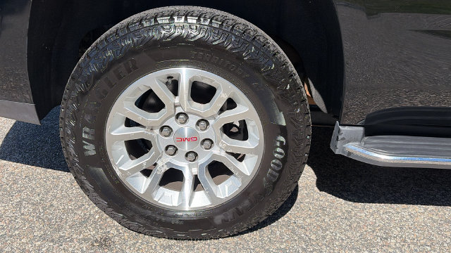 Used 2019 GMC Yukon SLT AWD/4WD image 17