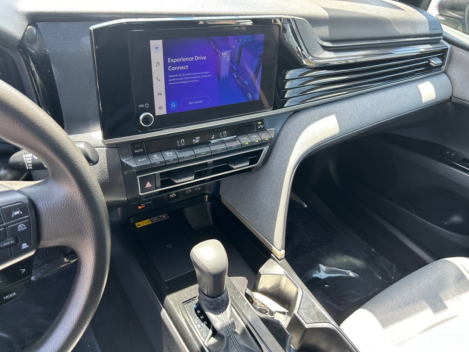 Used 2025 Toyota Camry LE w/ Convenience Package FWD image 24