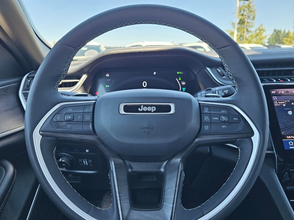 Used 2024 Jeep Grand Cherokee Limited 4xe image 25