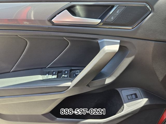 Used 2022 Volkswagen Tiguan SE FWD image 32
