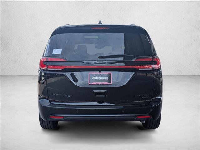 New 2026 Chrysler Pacifica Limited w/ S Appearance Package image 7