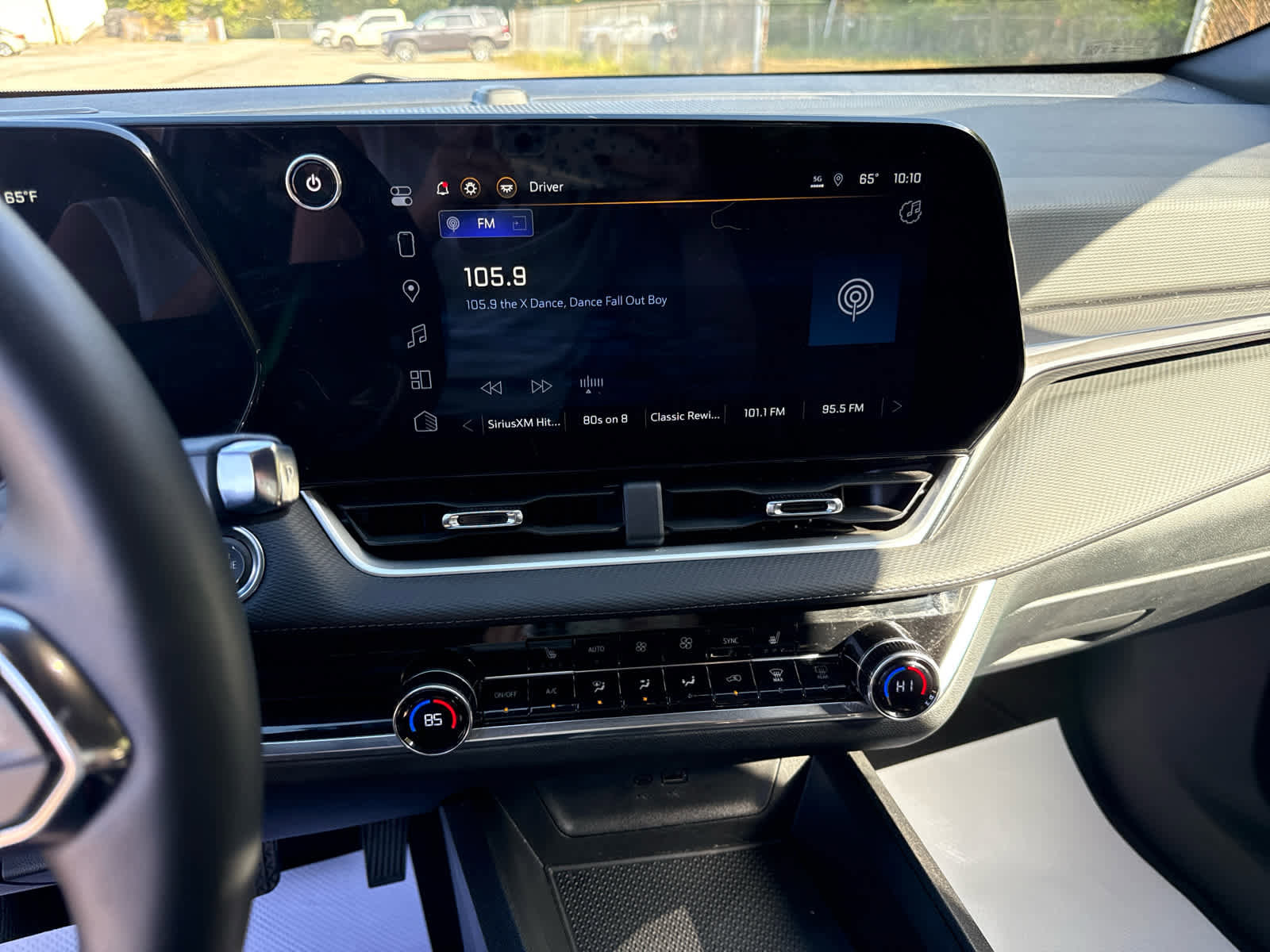 Used 2025 Chevrolet Equinox LT w/ Convenience Package II image 16