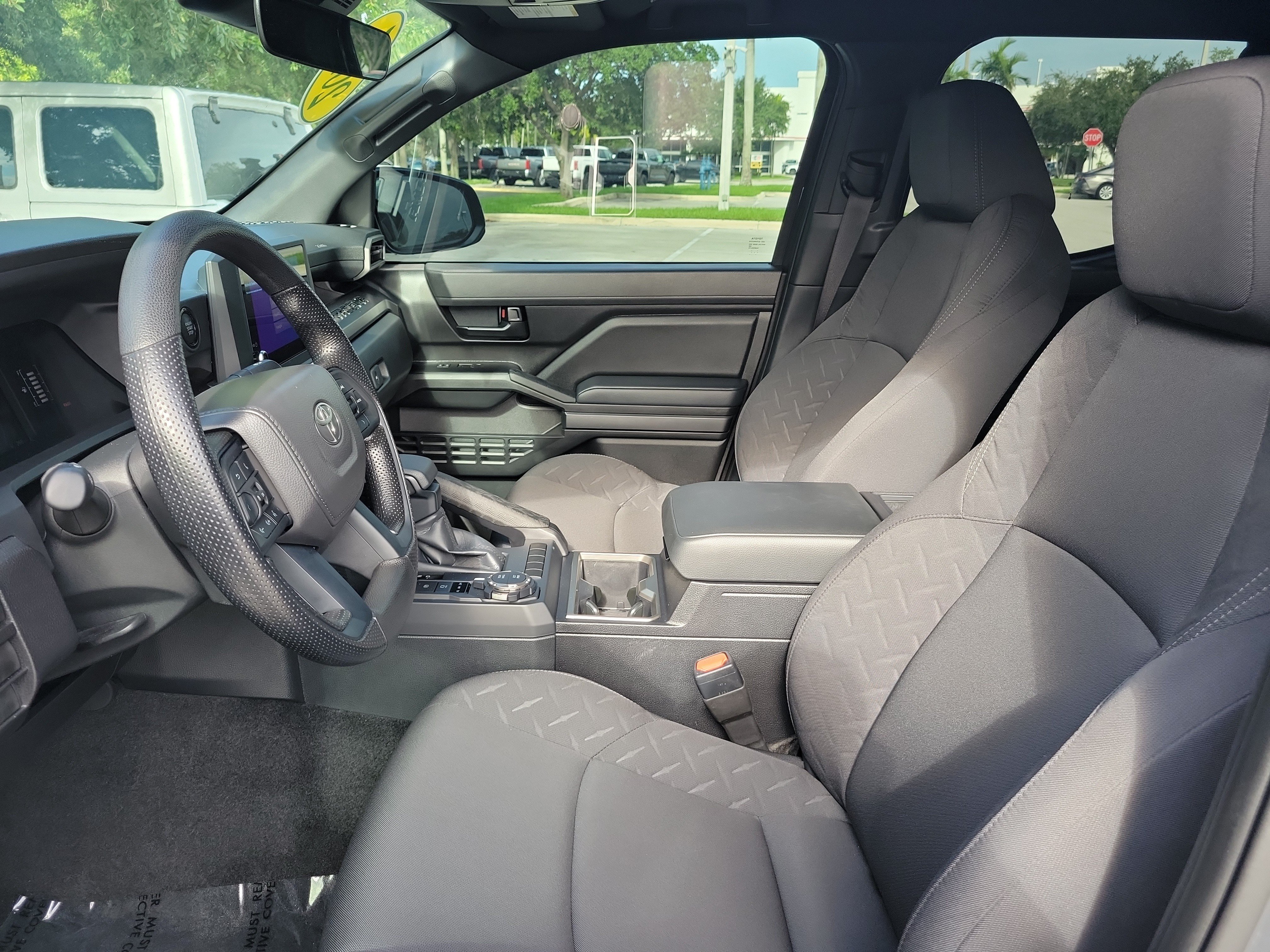 Certified 2025 Toyota Tacoma SR5 AWD/4WD image 21