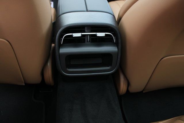 New 2026 Mercedes-Benz E 350 4MATIC Sedan image 34