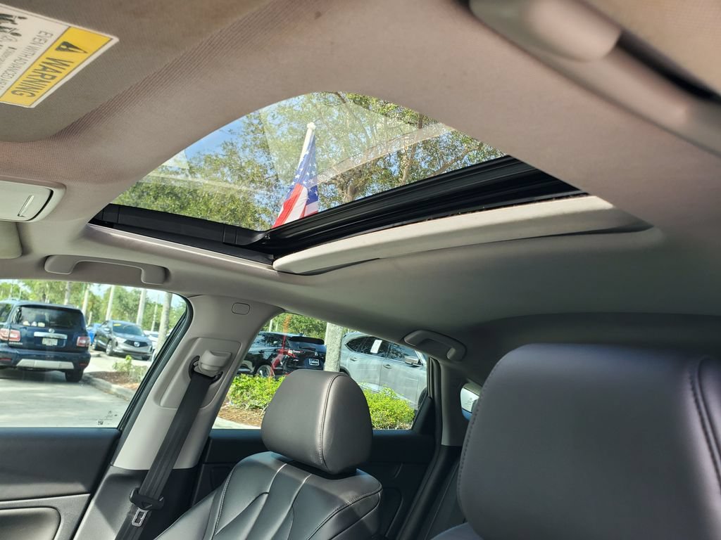 Certified 2025 Acura Integra FWD image 17