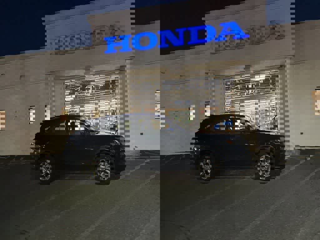 Used 2023 Honda HR-V LX image 9