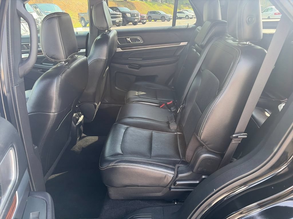 Used 2018 Ford Explorer Limited AWD/4WD image 25