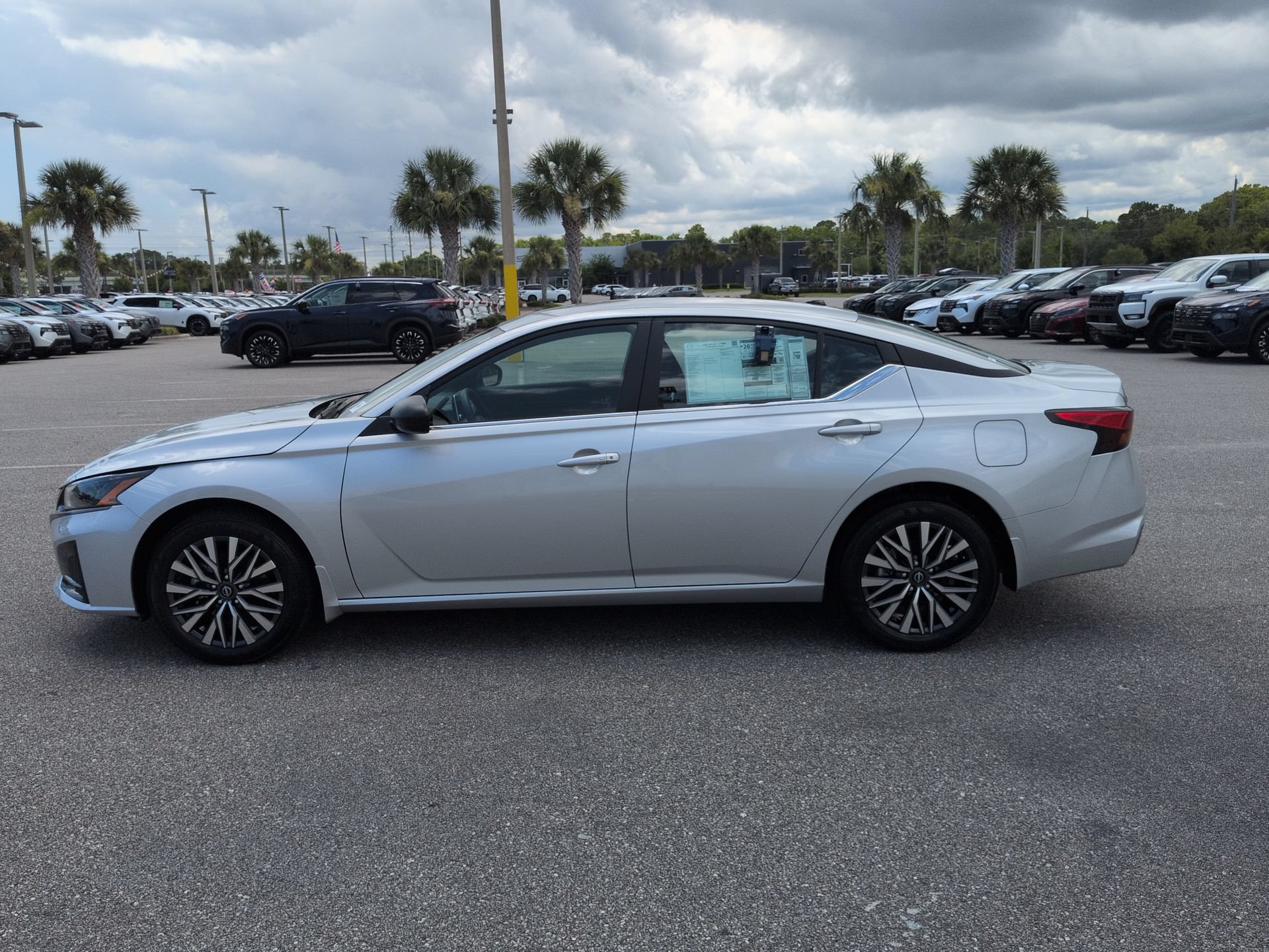 New 2026 Nissan Altima 2.5 SV AWD/4WD image 8