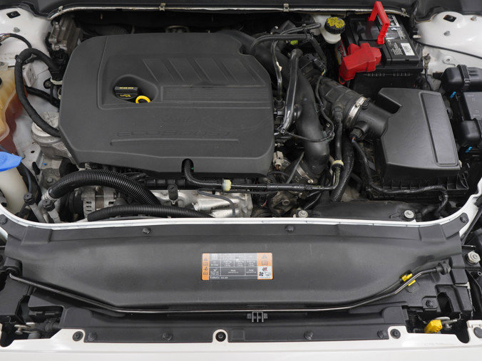 Used 2015 Ford Fusion SE w/ Equipment Group 202A image 30