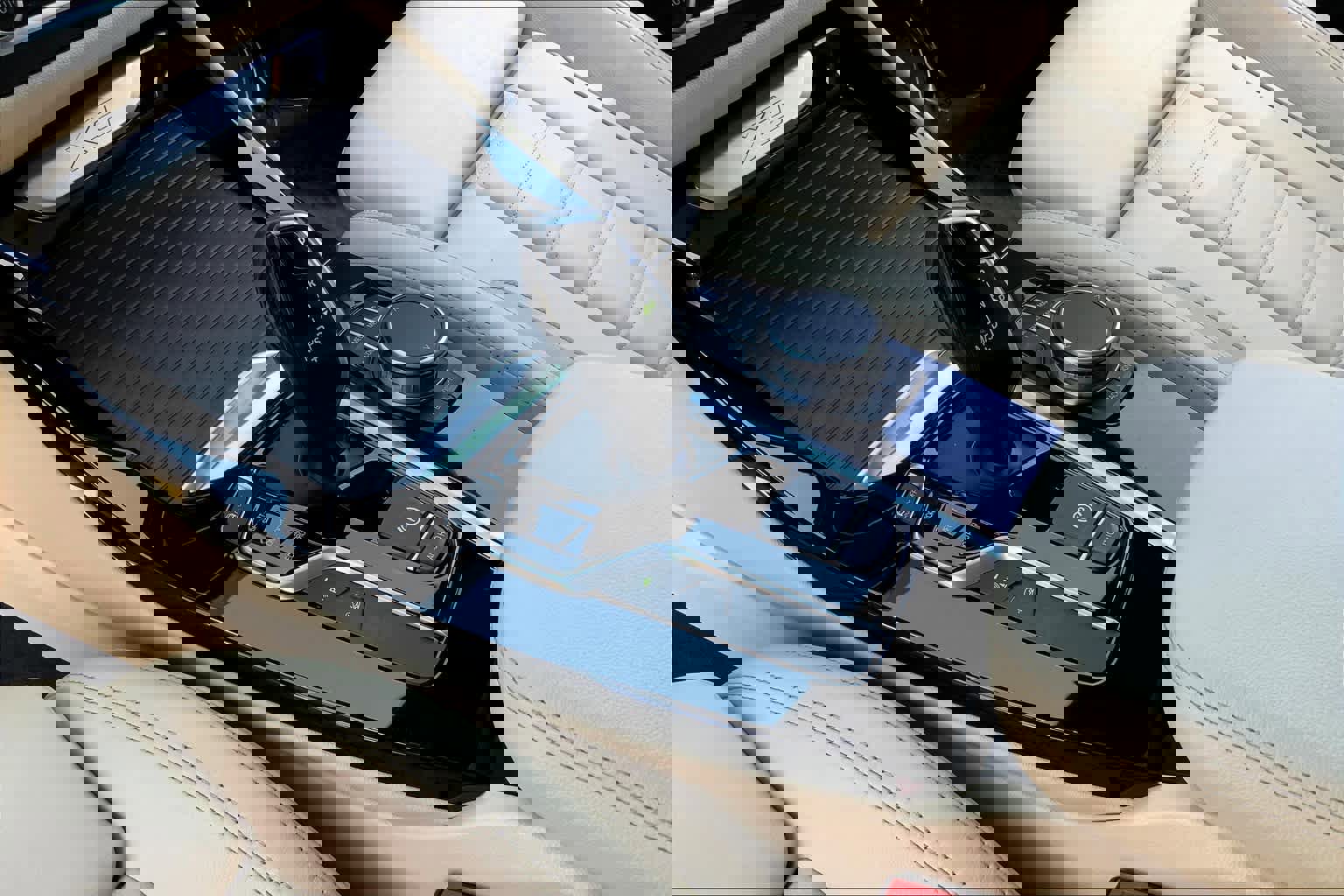 Used 2021 BMW X3 xDrive30i w/ Premium Package image 16