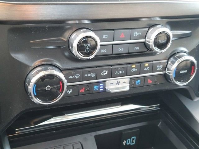 New 2026 Ford F250 Lariat w/ FX4 Off-Road Package image 18