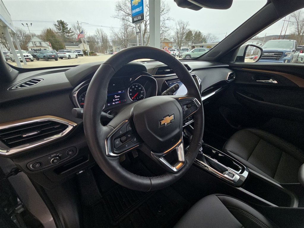 Used 2023 Chevrolet TrailBlazer ACTIV w/ Sun and Liftgate Package image 10