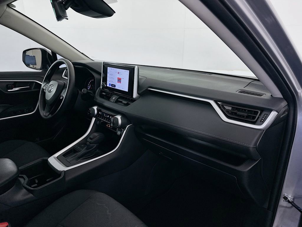 Certified 2025 Toyota RAV4 XLE image 28