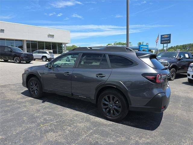 Used 2025 Subaru Outback Onyx Edition AWD/4WD image 6
