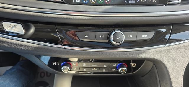 Used 2023 Buick Enclave Avenir w/ Avenir Technology Package image 22