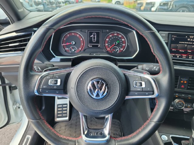 Used 2020 Volkswagen Jetta GLI FWD image 15