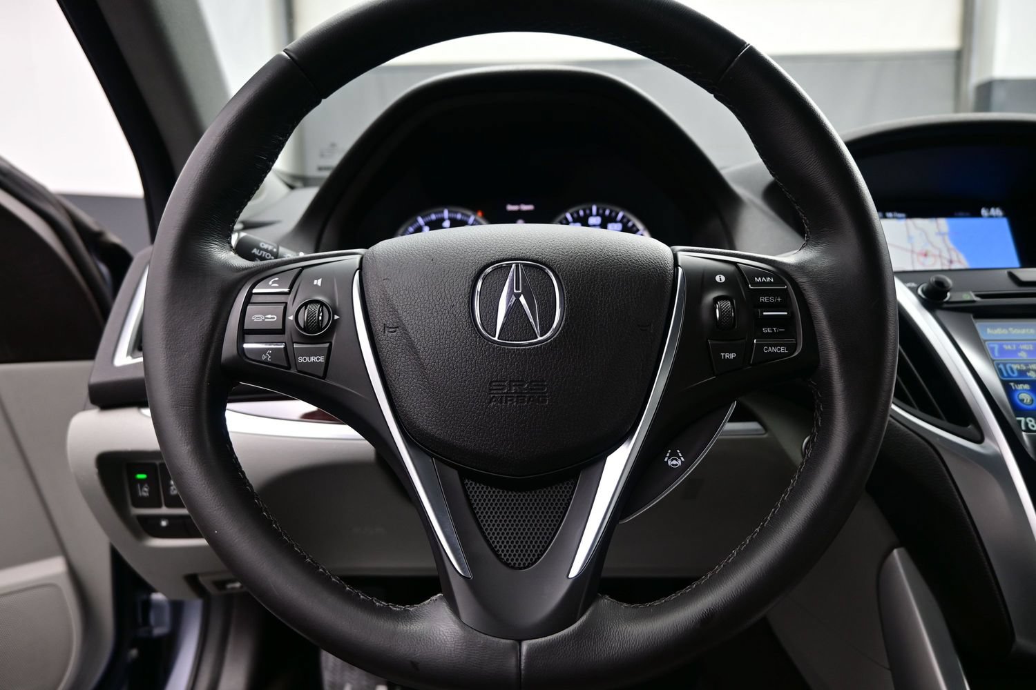 Used 2015 Acura TLX w/ Technology Package FWD image 23