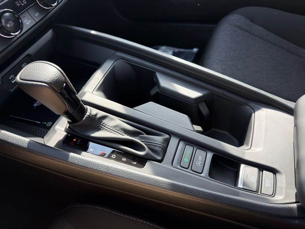 Used 2026 Honda Accord SE image 33