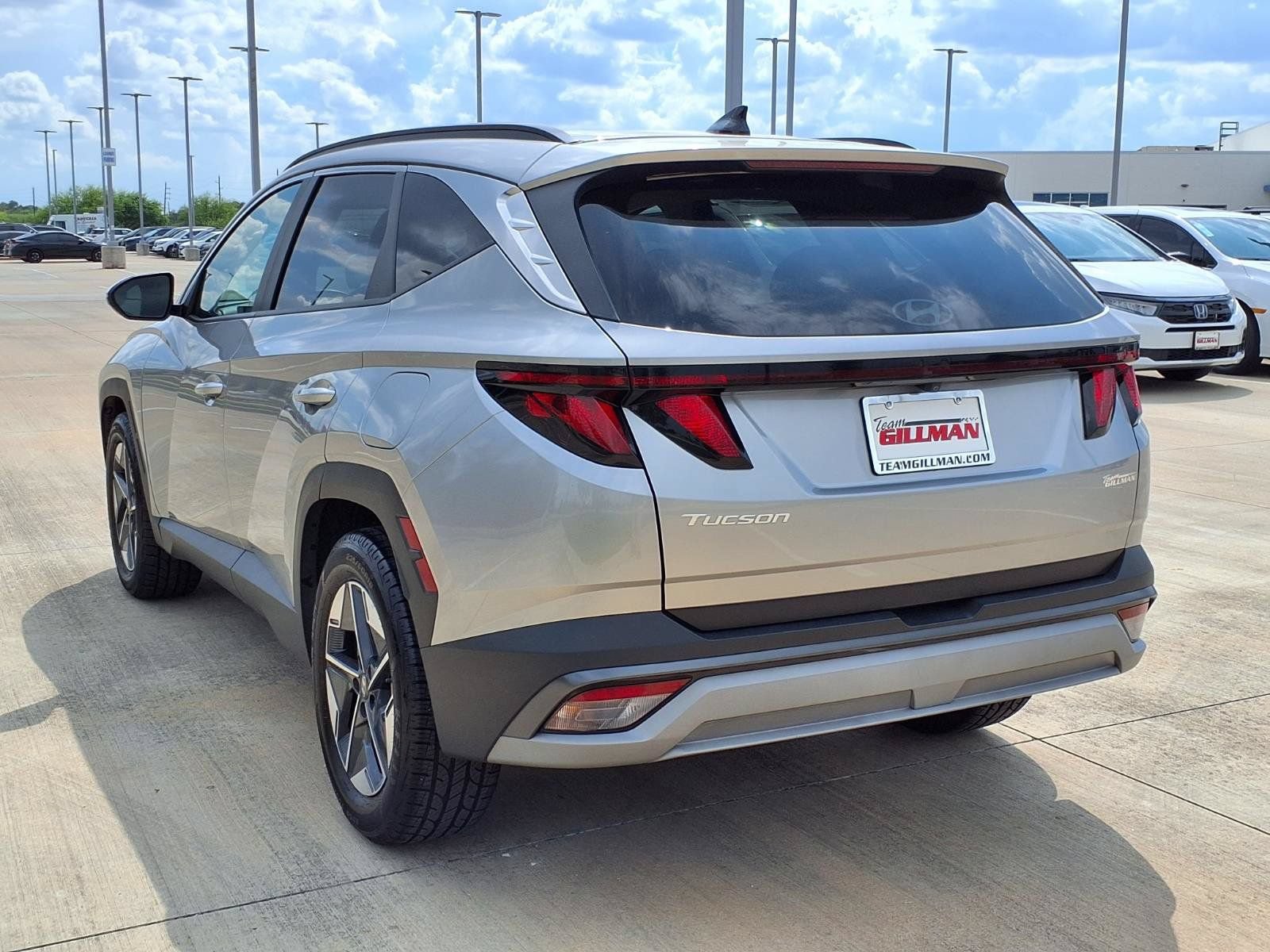 Used 2025 Hyundai Tucson SEL FWD image 2