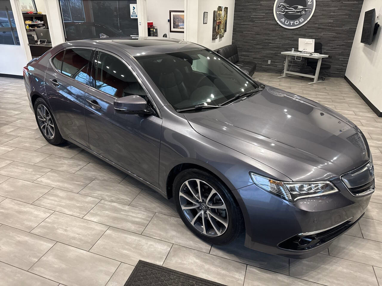 Used 2017 Acura TLX V6 w/ Advance Package image 4