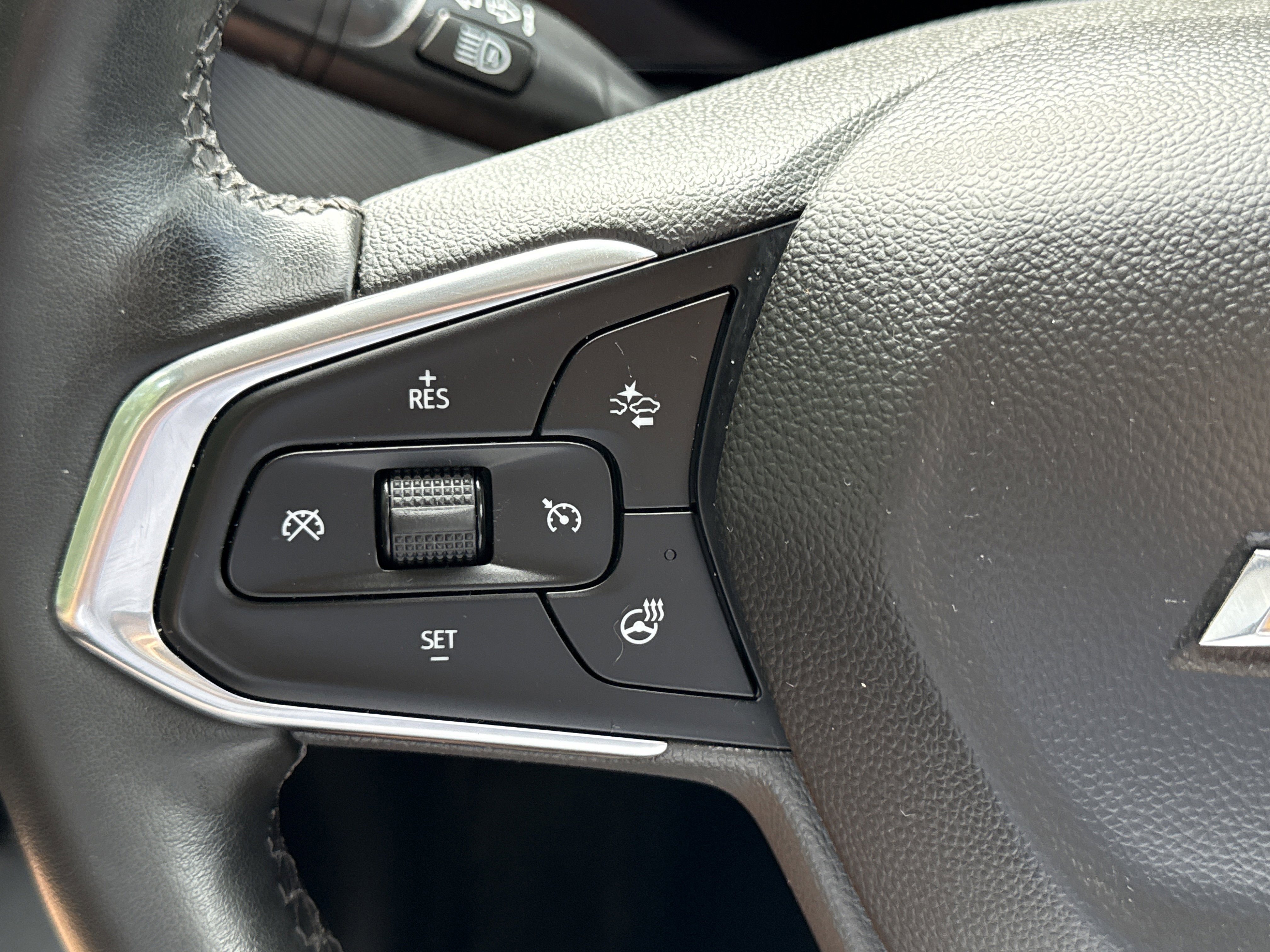 Used 2024 Chevrolet TrailBlazer LT w/ LT Cold Weather Package image 19