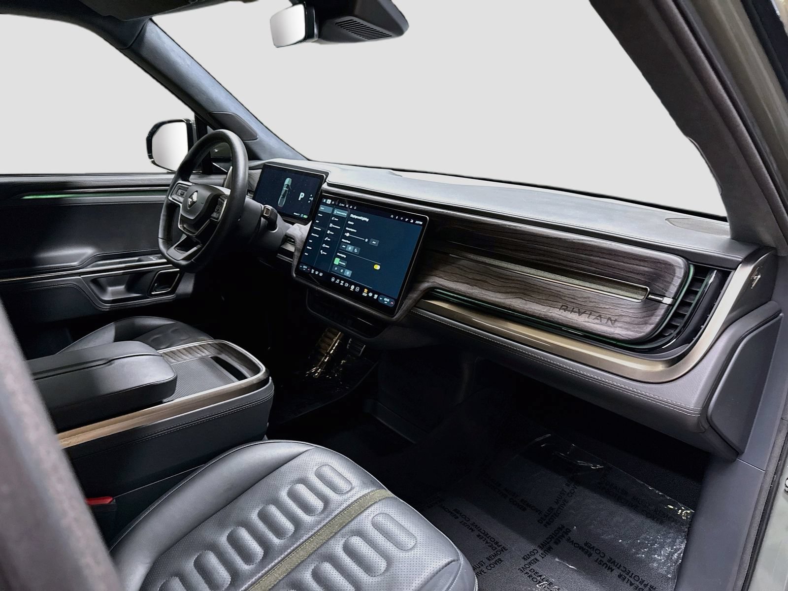 Used 2022 Rivian R1T Launch Edition AWD/4WD image 31