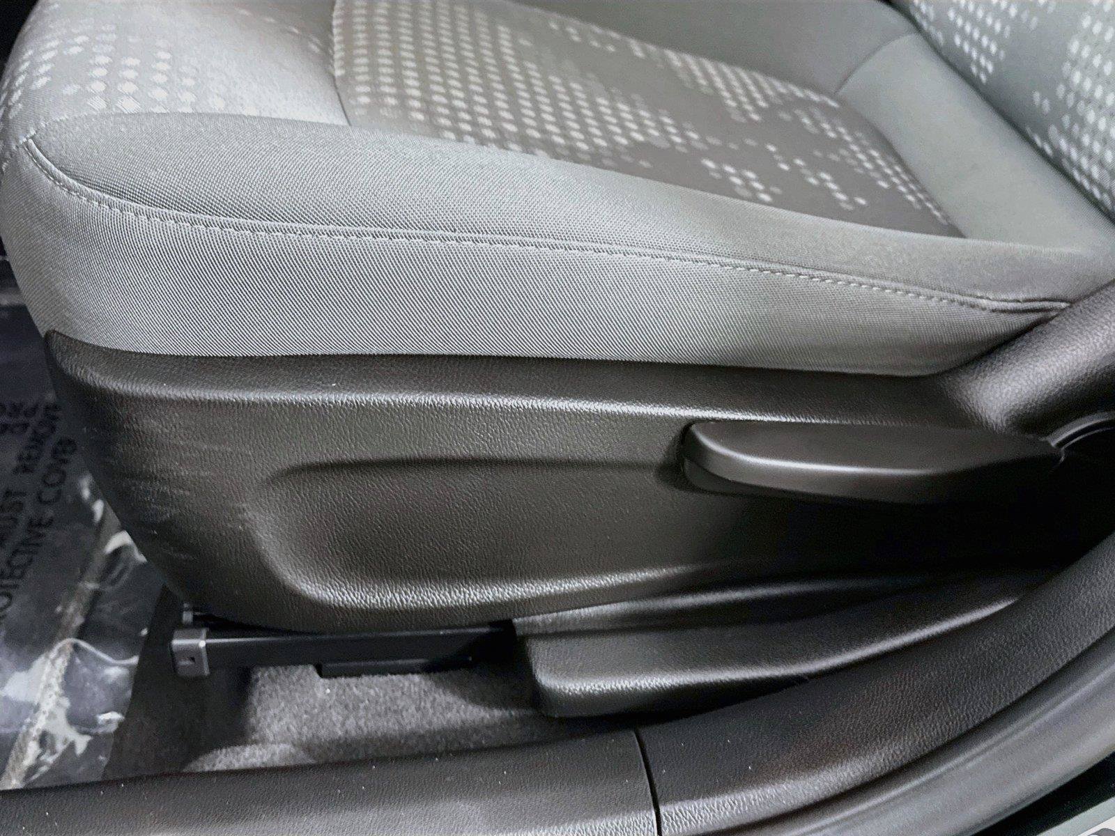 Used 2018 Chevrolet Sonic LS FWD image 26