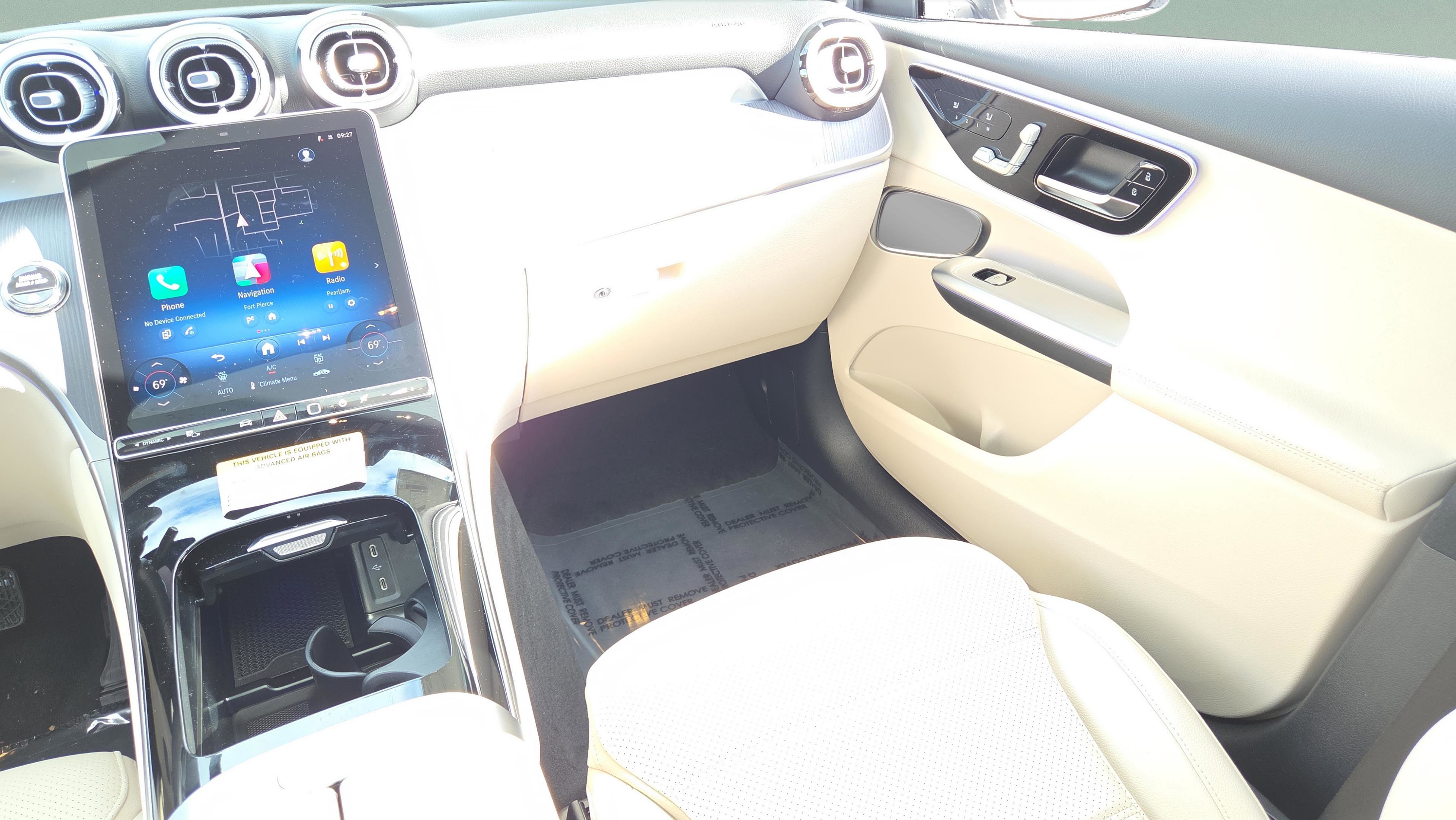 New 2026 Mercedes-Benz GLC 300 image 40