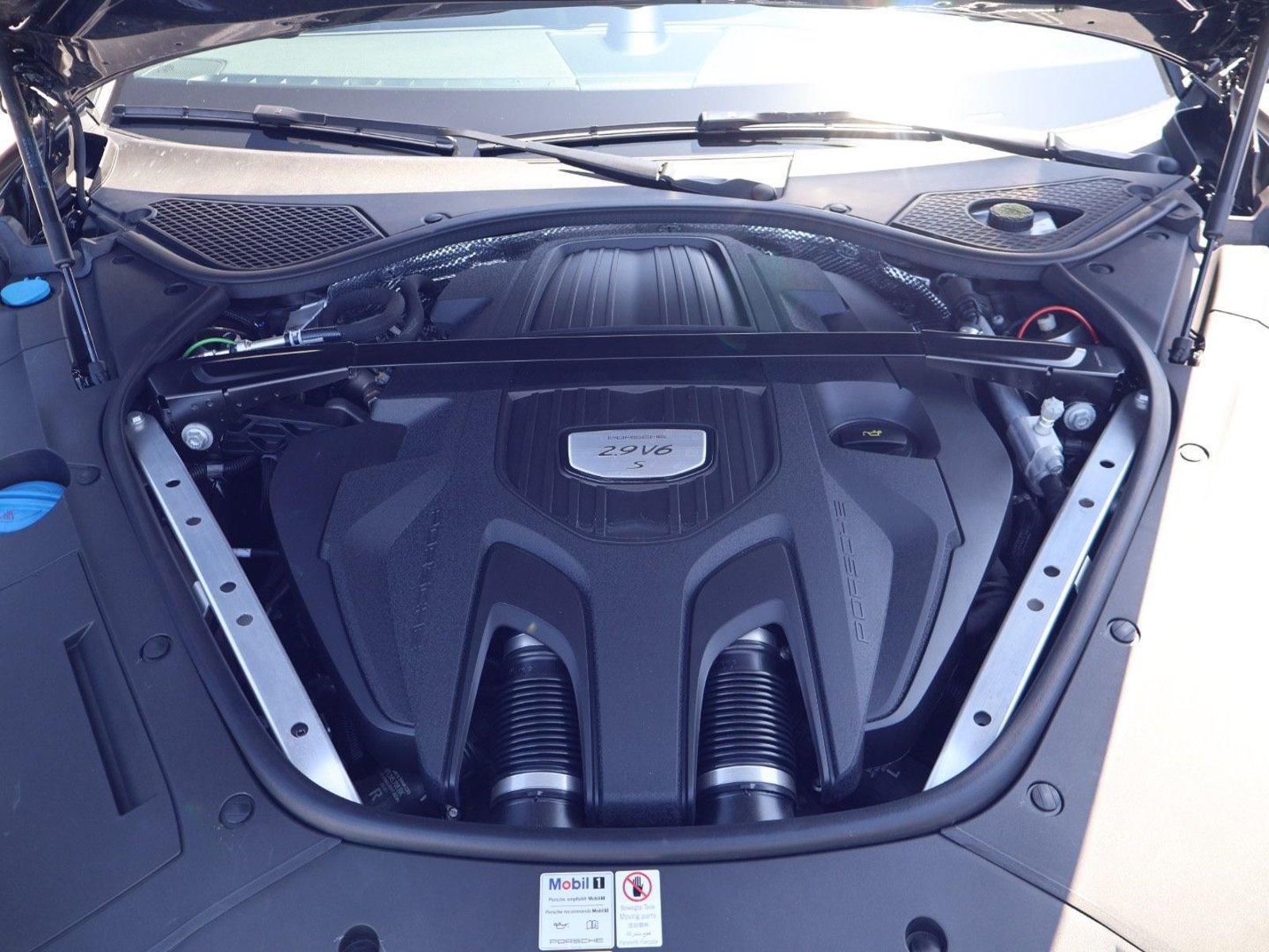 Certified 2021 Porsche Panamera 4S AWD/4WD image 26