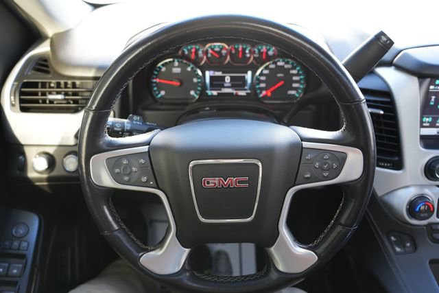 Used 2020 GMC Yukon XL SLT image 32