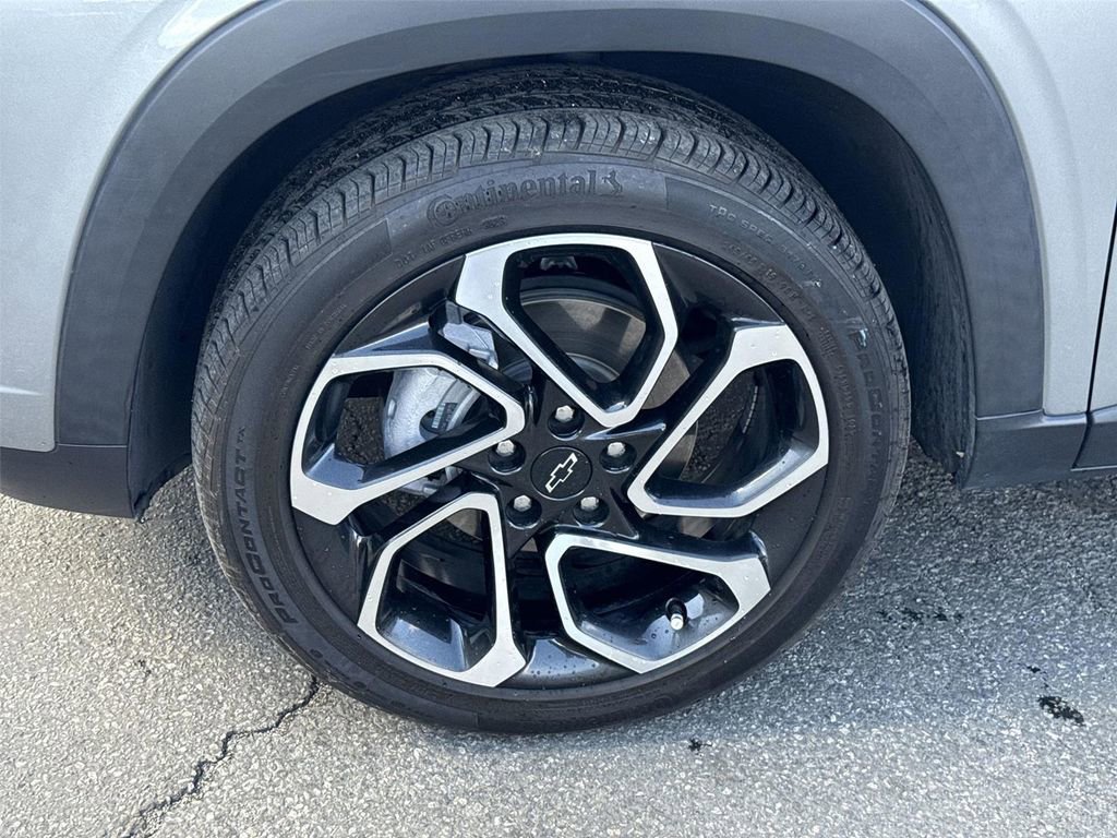 Used 2024 Chevrolet Trax RS image 29