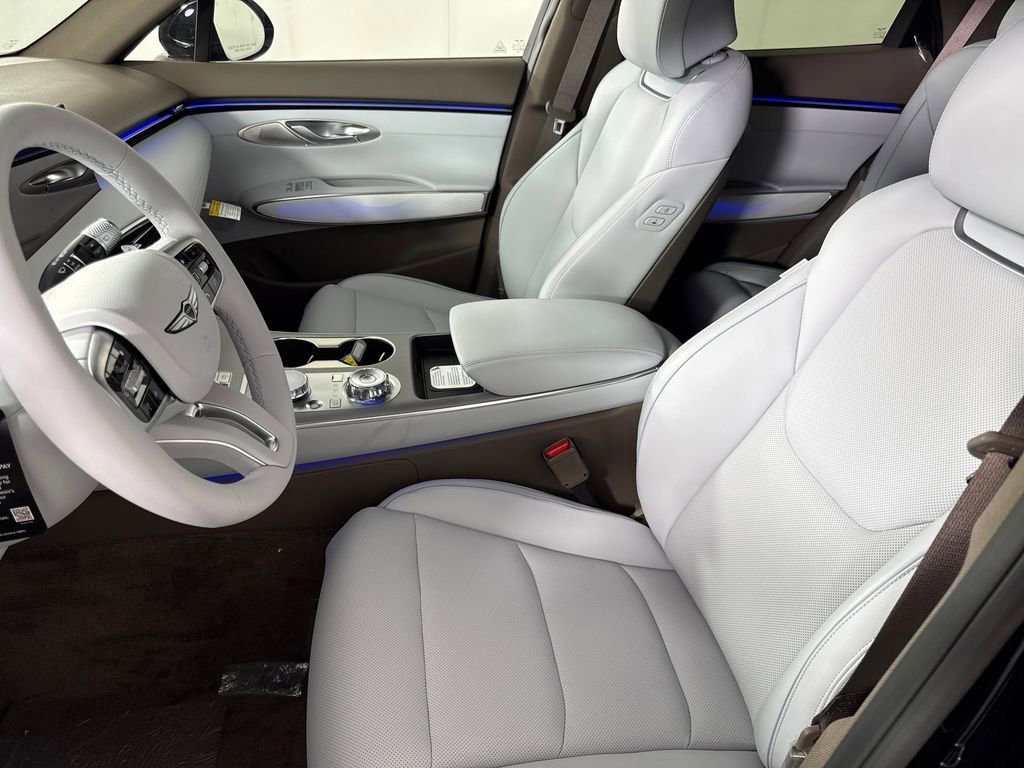 New 2026 Genesis GV70 2.5T Advanced AWD/4WD image 14