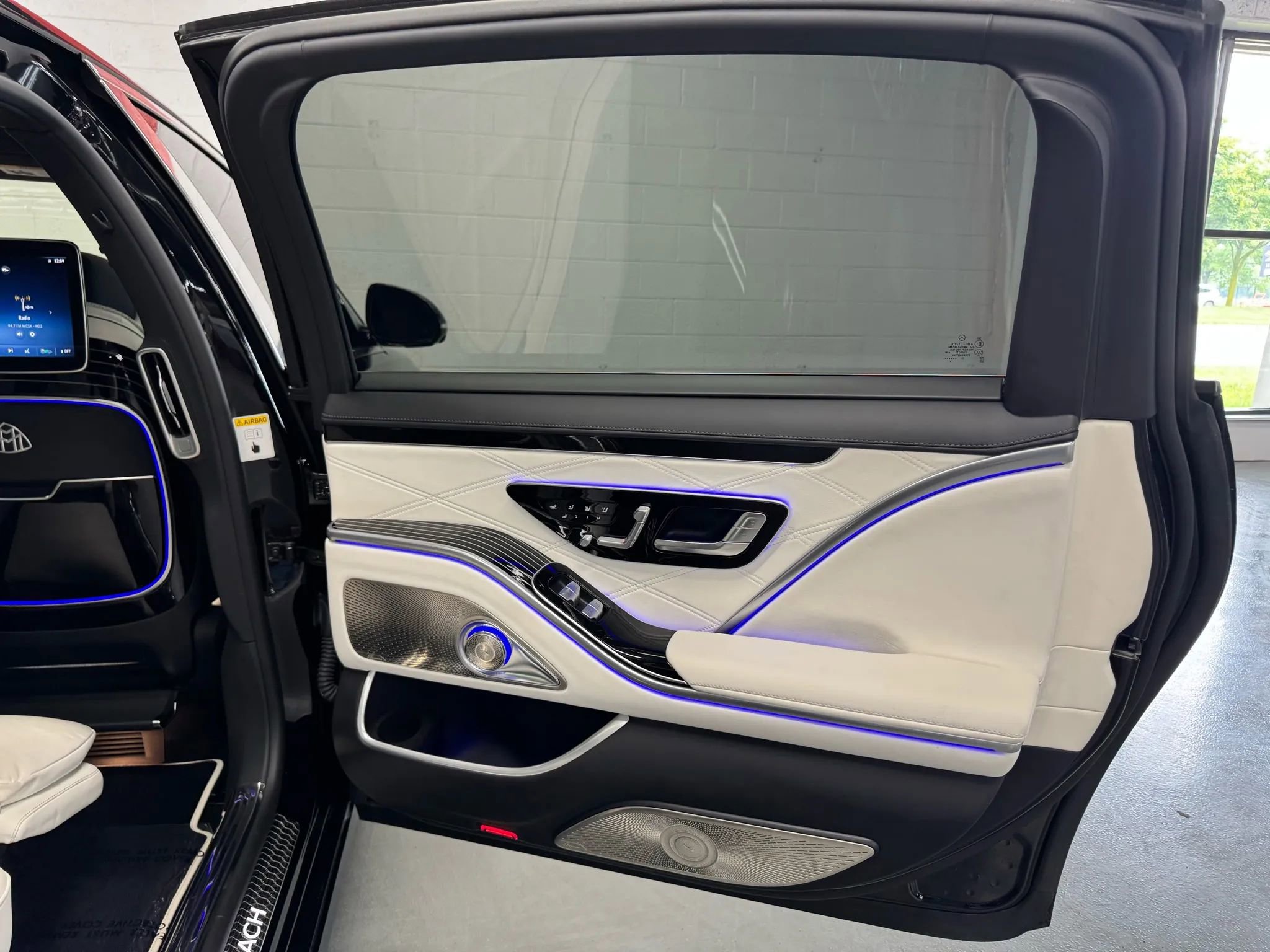Used 2023 Mercedes-Benz Maybach S 680 S 680 4MATIC Sedan 4D w/ Manufaktur Leather Package image 66