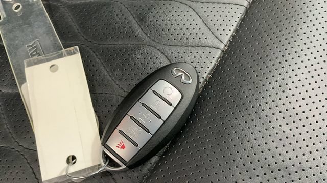Used 2020 INFINITI QX80 Luxe w/ Sensory Package AWD/4WD image 28