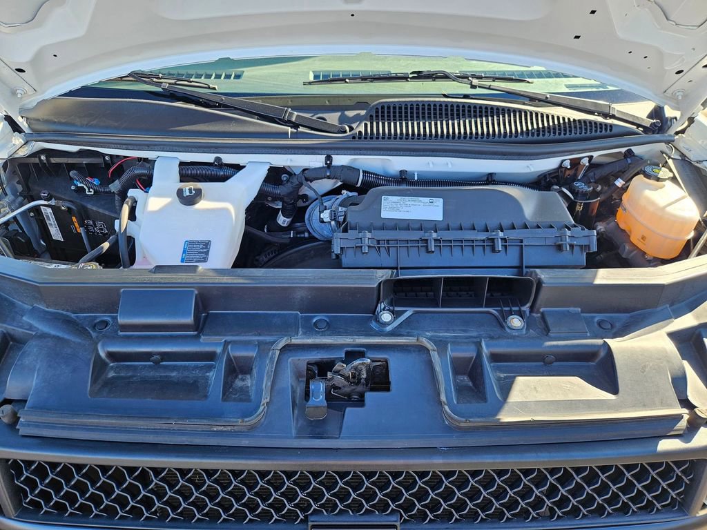Used 2023 Chevrolet Express 3500 LS image 31
