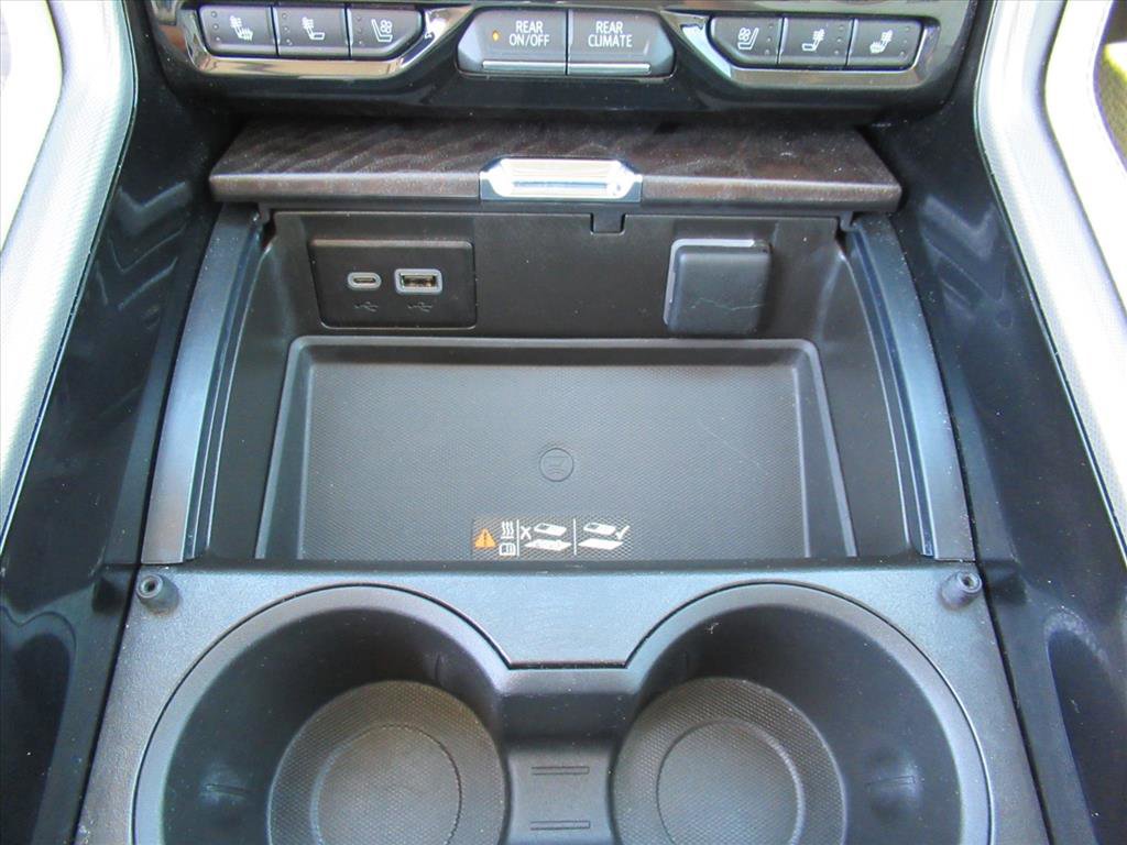 Used 2023 GMC Yukon Denali image 25