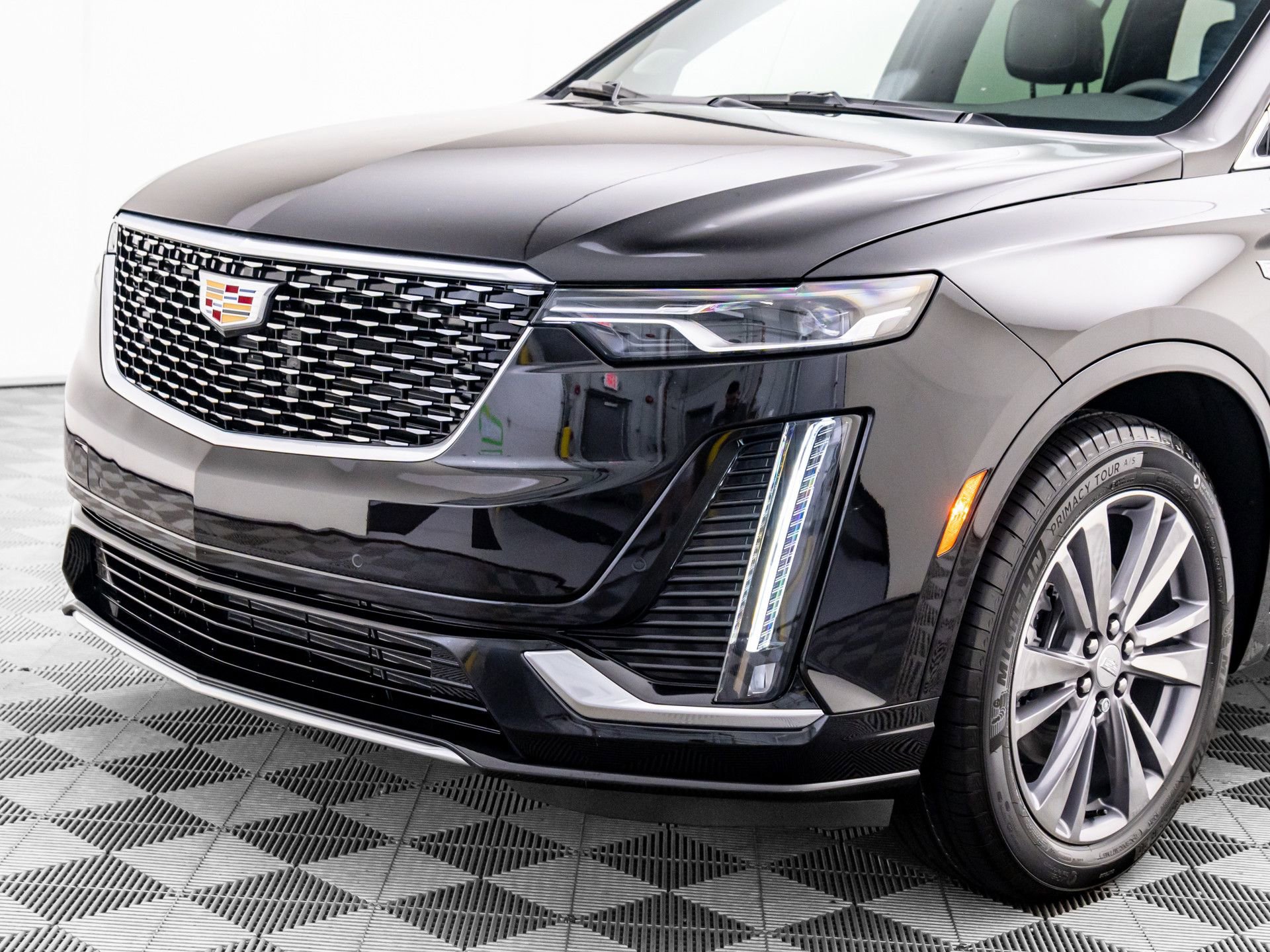 New 2025 Cadillac XT6 Premium Luxury image 35