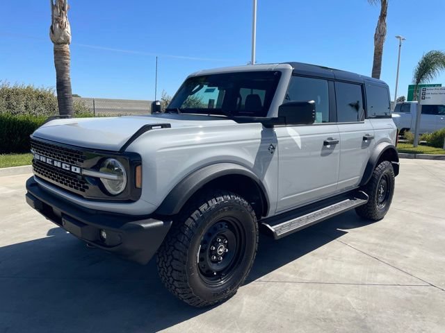 New 2026 Ford Bronco Outer Banks AWD/4WD image 1