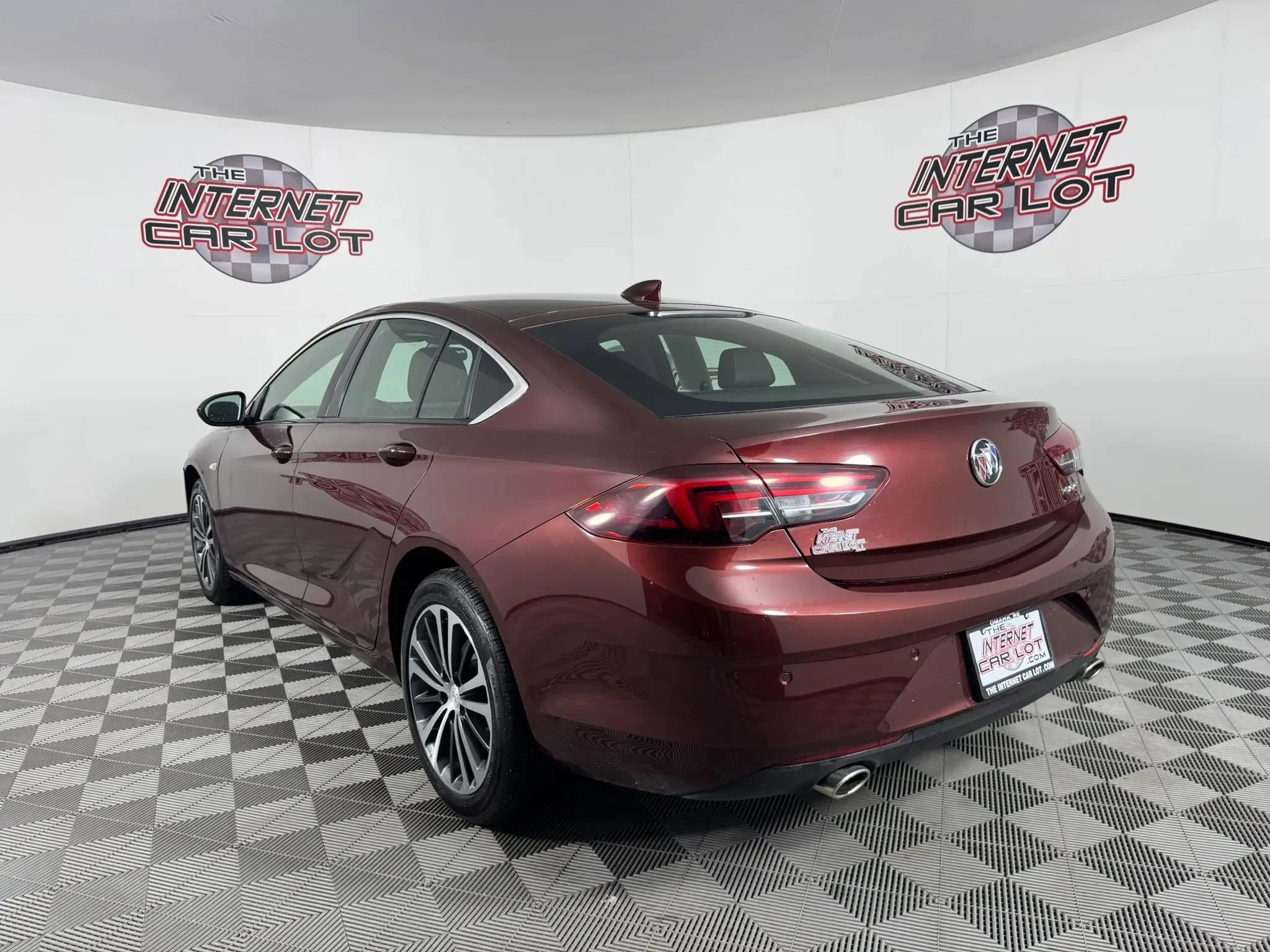 Used 2019 Buick Regal Preferred w/ Driver Confidence Package I image 5
