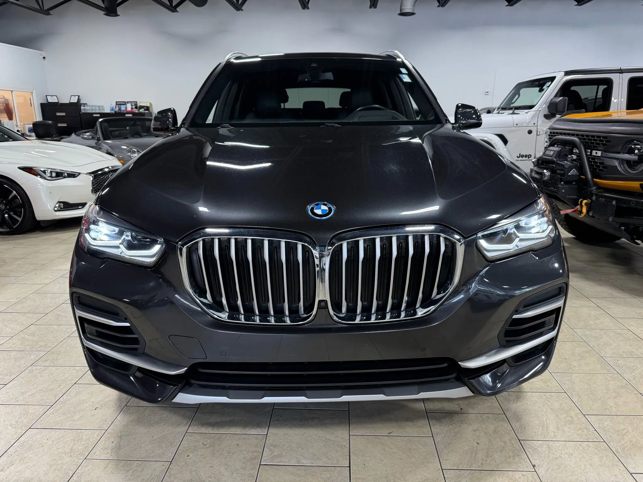 Used 2022 BMW X5 xDrive45e image 11