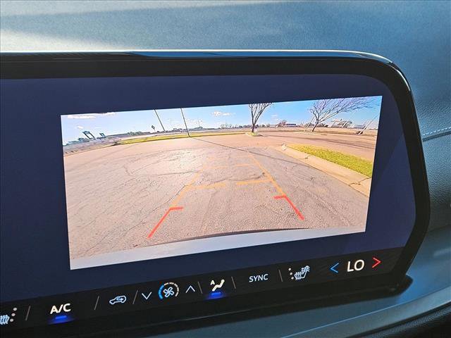 New 2026 Chevrolet Traverse LT w/ Sun and Wheel Package image 13