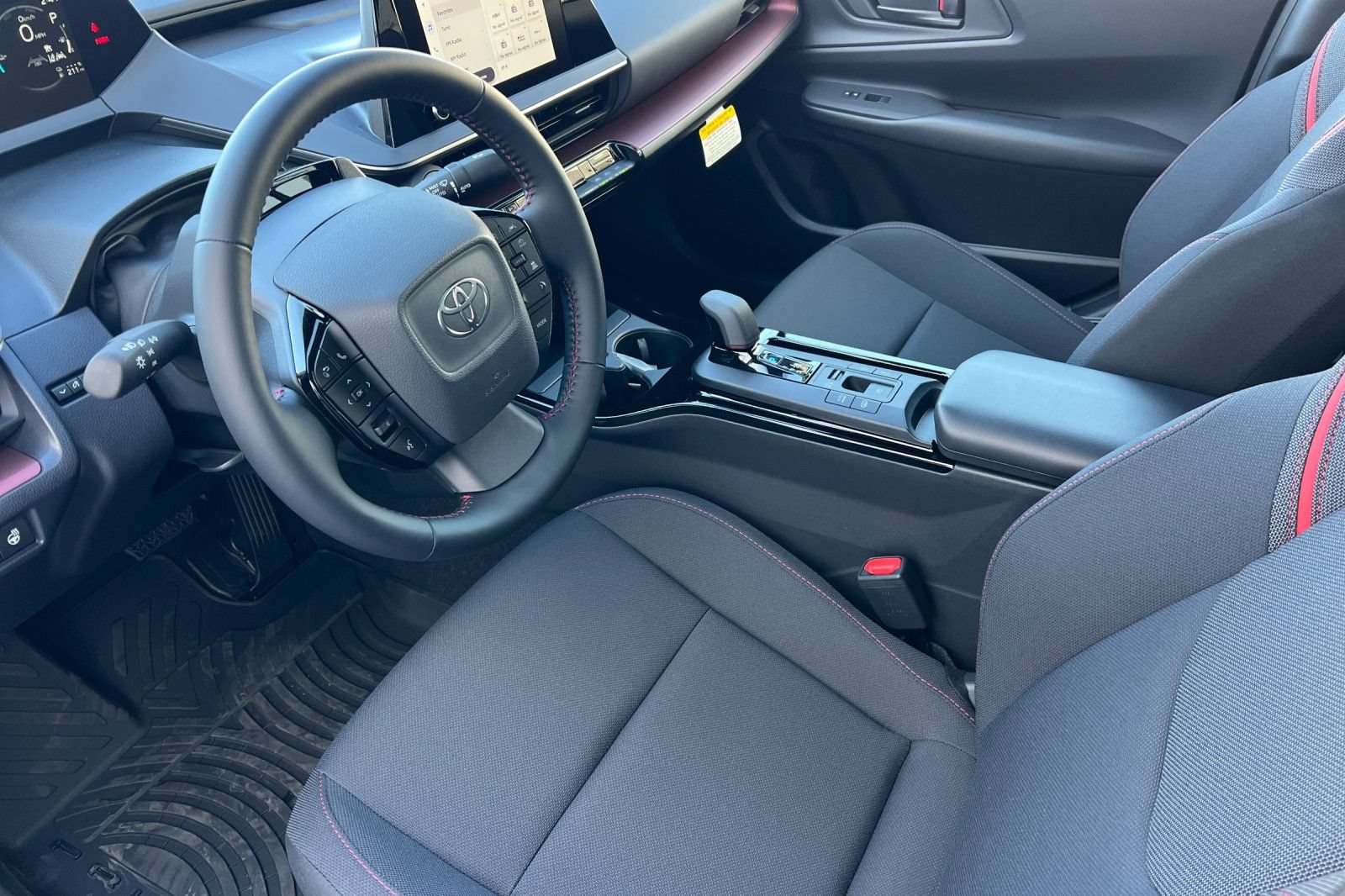 New 2026 Toyota Prius Plug-In Hybrid FWD image 7