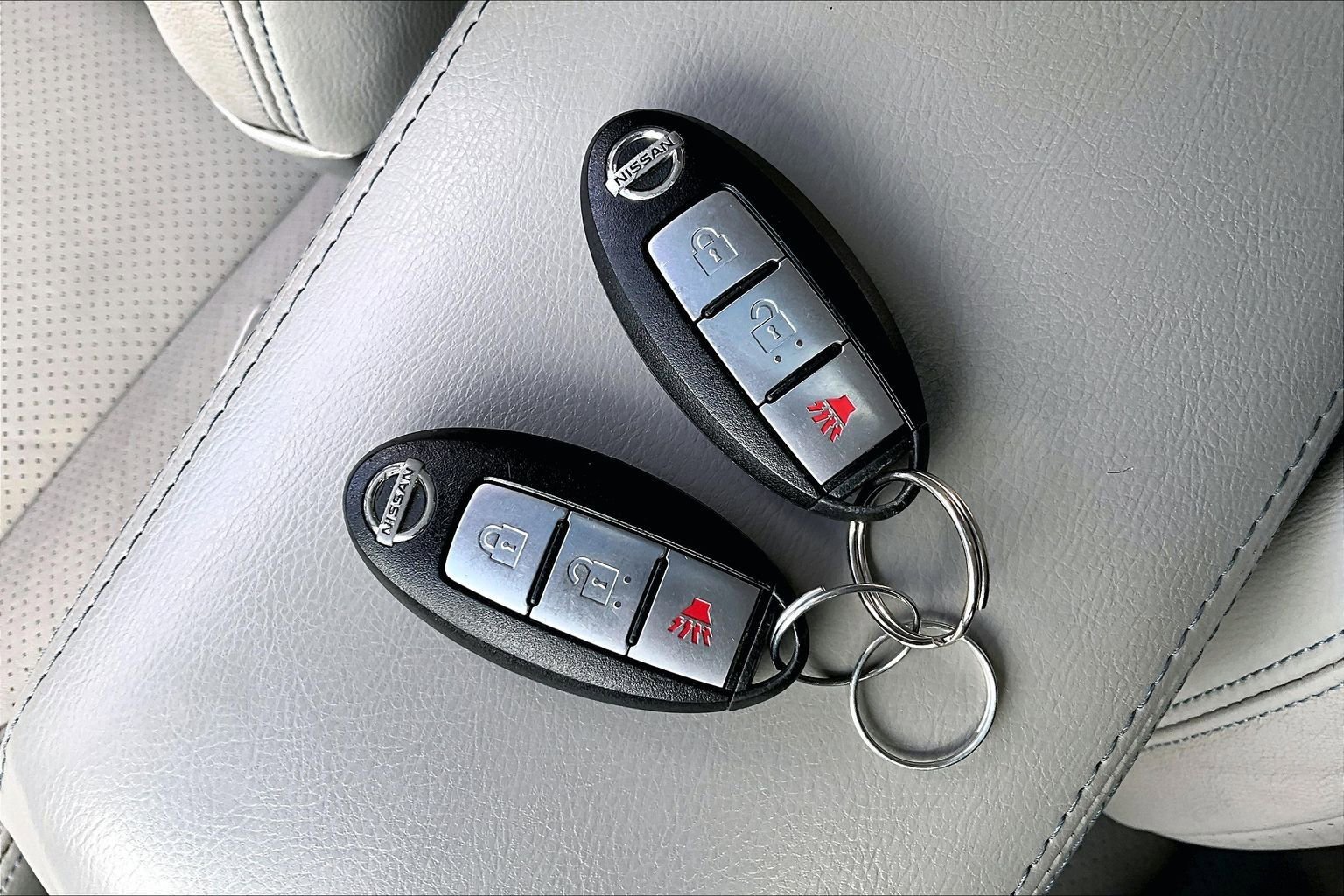 Used 2013 Nissan Rogue SL image 32