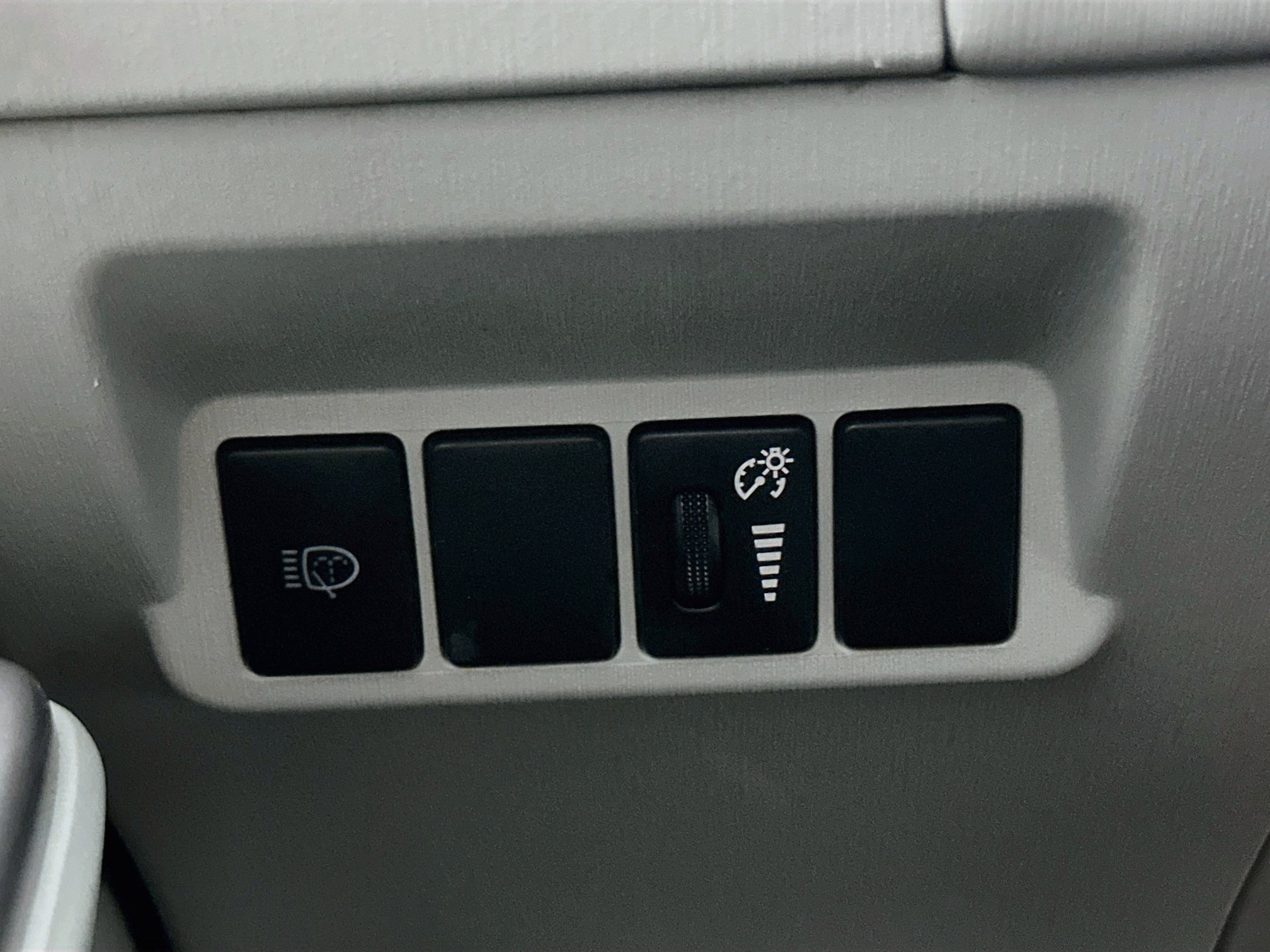 Used 2013 Toyota Prius V Five FWD image 16