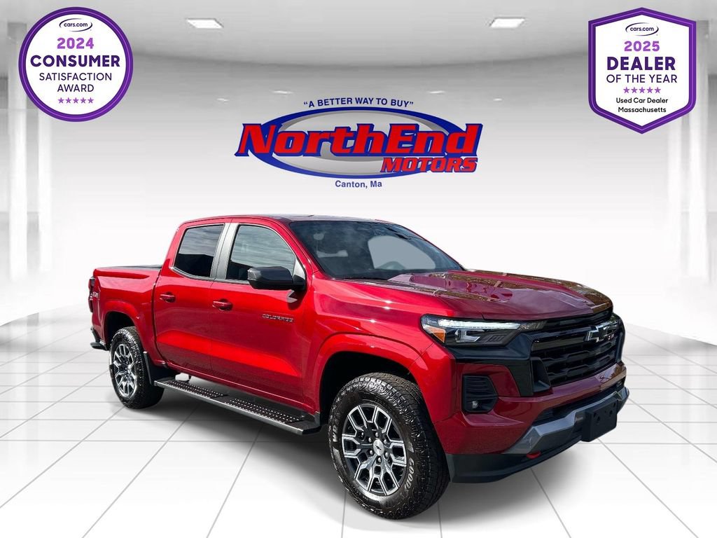 Used 2025 Chevrolet Colorado Z71 AWD/4WD image 1
