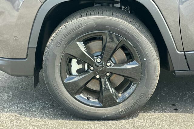 New 2023 Jeep Cherokee Altitude Lux AWD/4WD image 25