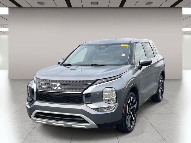 Used 2024 Mitsubishi Outlander SE image 8